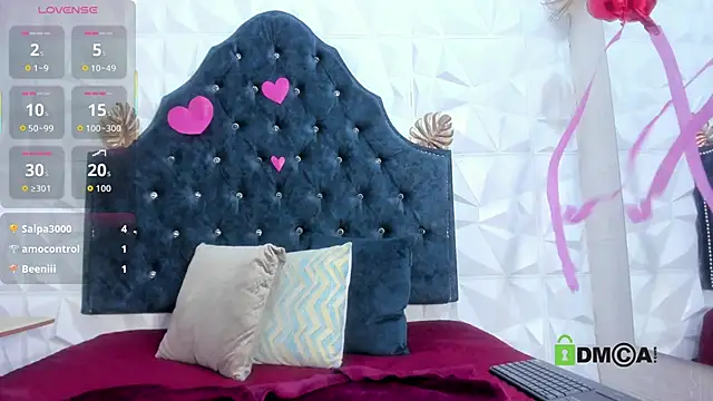 Snapshot of _Victoria_milf_ chatting on February 14, 7:43 pm Victoria milf online show from February 14, 7:43 pm