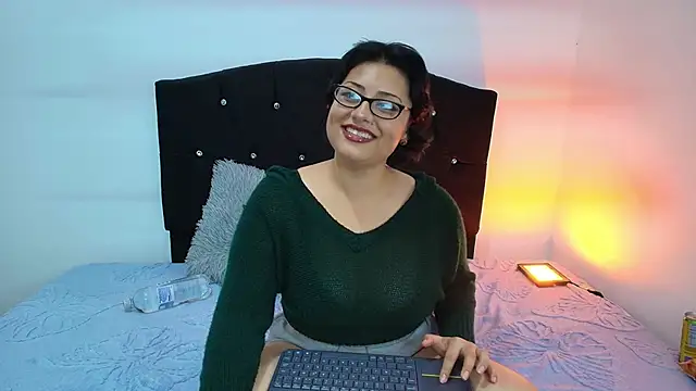 Angelic 17 online show from February 22, 12:45 am