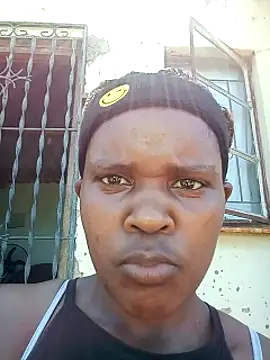 MrsTrina online show from February 28, 11:55 am