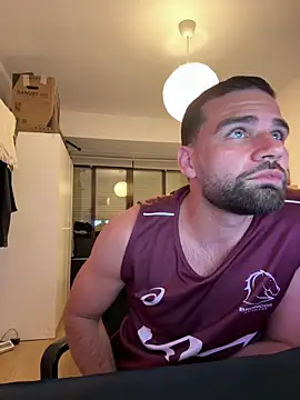 MitshCam online show from March 24, 8:14 pm