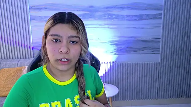 Sophie19   online show from May 28, 11:29 am