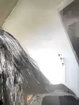 Snapshot of Lucy_strong1 chatting on February 18, 1:07 pm Lucy strong1 online show from February 18, 1:07 pm