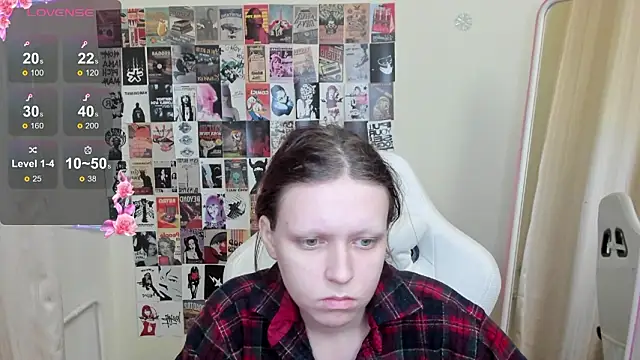 Snapshot of NikolFlostt chatting on February 18, 1:12 am NikolFlostt online show from February 18, 1:12 am