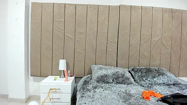 valery slim18 online show from February 16, 12:01 pm