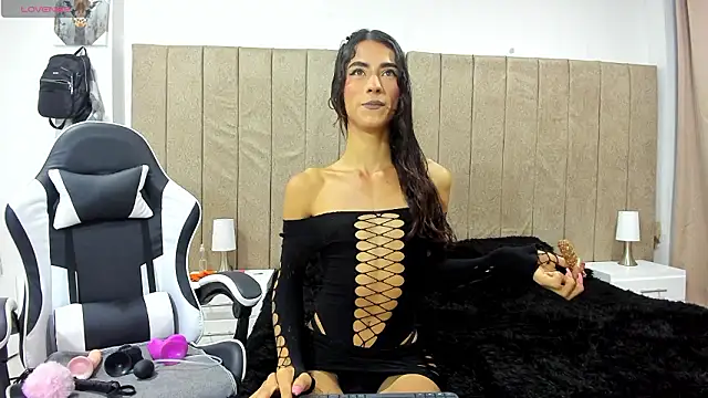 Snapshot of valery_slim18 chatting on March 13, 2:18 am valery slim18 online show from March 13, 2:18 am