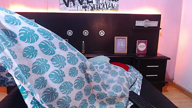 ShannySweett online show from April 12, 11:04 am