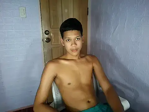 Snapshot of UrAsian_Turjak chatting on February 28, 7:09 am UrAsian Turjak online show from February 28, 7:09 am