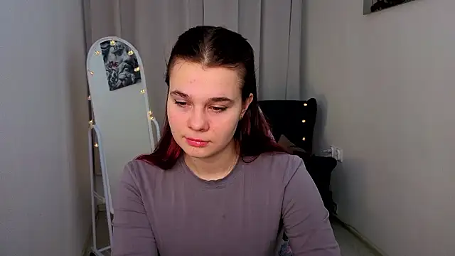 Snapshot of Monaswetty chatting on March 3, 5:24 am Monaswetty online show from March 3, 5:24 am