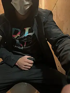 Snapshot of reubeu2pnm chatting on February 28, 3:35 pm reubeu2pnm online show from February 28, 3:35 pm