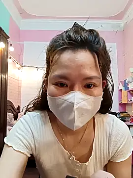 Trang26 online show from March 1, 11:40 pm