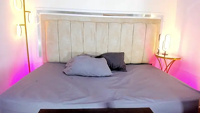 Snapshot of KeilySweety chatting on February 14, 12:13 pm KeilySweety online show from February 14, 12:13 pm