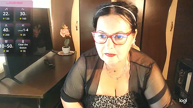 Snapshot of exiMIlf chatting on July 5, 1:29 pm exiMIlf online show from July 5, 1:29 pm