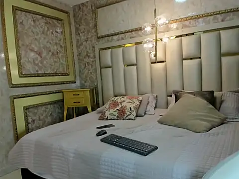 Snapshot of Veronica_hottie chatting on February 26, 1:32 pm Veronica hottie online show from February 26, 1:32 pm