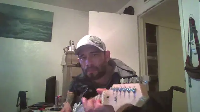 Snapshot of TheDaddio03 chatting on February 20, 8:27 am TheDaddio03 online show from February 20, 8:27 am