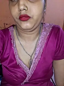 Snapshot of Nency_Love143 chatting on June 30, 6:31 pm Nency Love143 online show from June 30, 6:31 pm