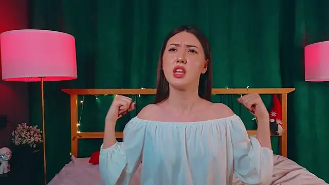 Snapshot of AliceZimmer chatting on February 16, 7:32 pm AliceZimmer online show from February 16, 7:32 pm