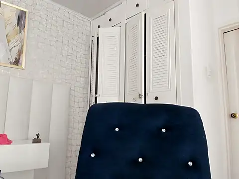 AngellHott  online show from March 6, 10:39 pm