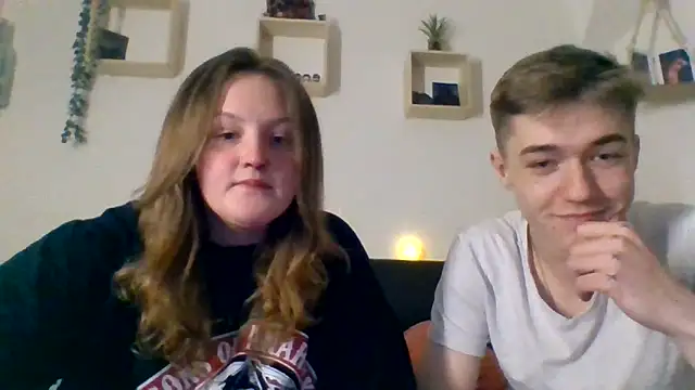 Snapshot of Maryjane-Spidermann chatting on February 14, 10:06 pm Maryjane-Spidermann online show from February 14, 10:06 pm