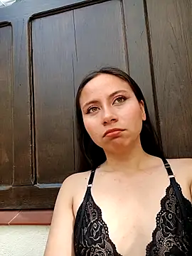 Snapshot of Mei_hells chatting on February 27, 8:20 pm Mei hells online show from February 27, 8:20 pm