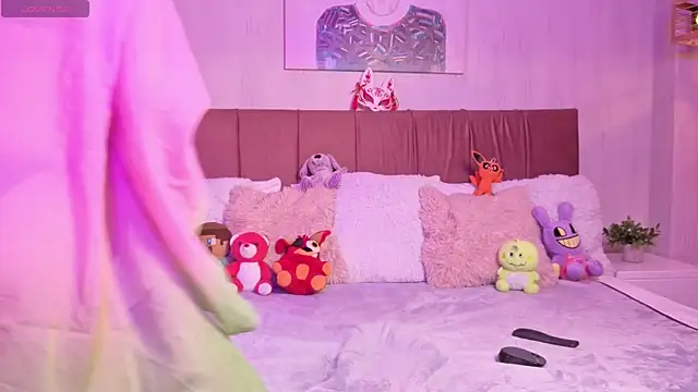 emma wilder  online show from March 20, 6:57 pm