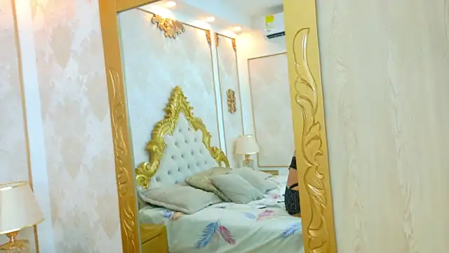 Snapshot of AishaCarpenter chatting on February 12, 8:26 pm AishaCarpenter online show from February 12, 8:26 pm