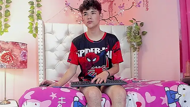 Snapshot of Philippsx chatting on February 11, 9:31 pm Philippsx online show from February 11, 9:31 pm