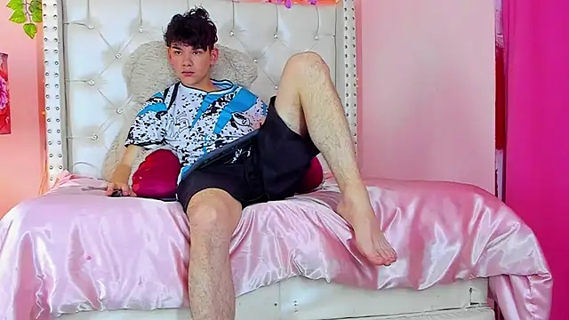 Snapshot of Philippsx chatting on February 20, 8:27 am Philippsx online show from February 20, 8:27 am