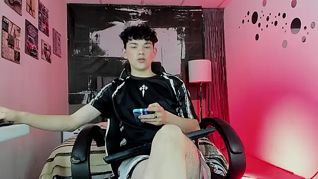 Philippsx online show from April 13, 11:54 pm