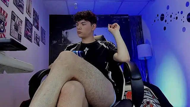 Philippsx online show from April 15, 11:05 pm