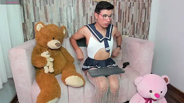 Miissy  online show from May 12, 7:33 pm