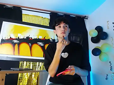 jullian ricci online show from March 14, 7:52 pm