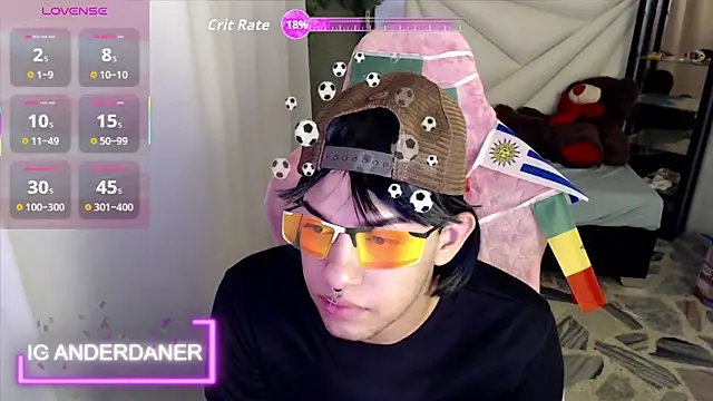 Top and bottom online show from June 12, 9:08 am