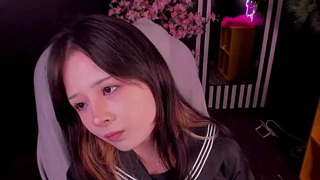 May Ling online show from July 26, 11:39 am
