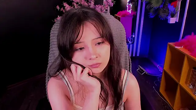 May Ling online show from August 5, 11:13 am