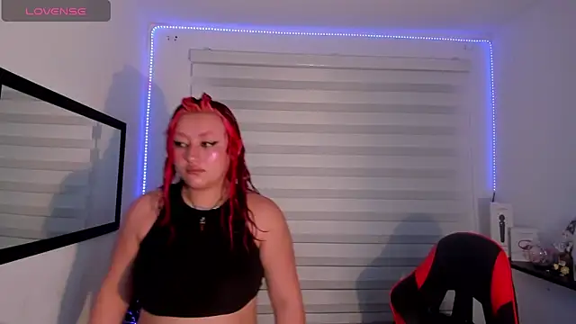 Emily Jonesh online show from April 15, 12:23 pm