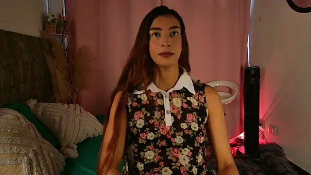 Snapshot of MelanyStone_ chatting on March 1, 4:31 pm MelanyStone online show from March 1, 4:31 pm