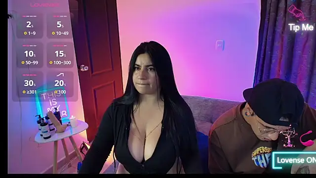 LATINLOVERS 1 online show from February 18, 5:42 pm