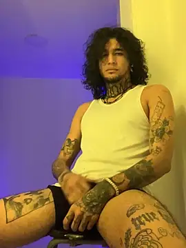 Snapshot of xrld10 chatting on February 18, 2:51 am xrld10 online show from February 18, 2:51 am