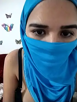 Snapshot of sarah_Dau chatting on February 26, 5:28 am sarah Dau online show from February 26, 5:28 am