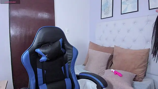 angeline lara online show from February 23, 12:35 pm