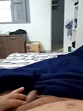 Snapshot of DGdaSul chatting on February 12, 5:35 am DGdaSul online show from February 12, 5:35 am