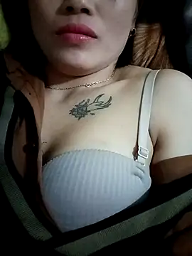 luna-rosax online show from February 26, 4:55 am