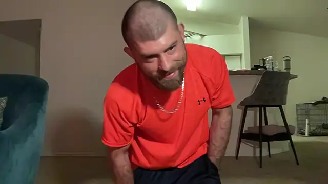 Snapshot of machinebumkelly69 chatting on February 11, 4:17 am machinebumkelly69 online show from February 11, 4:17 am