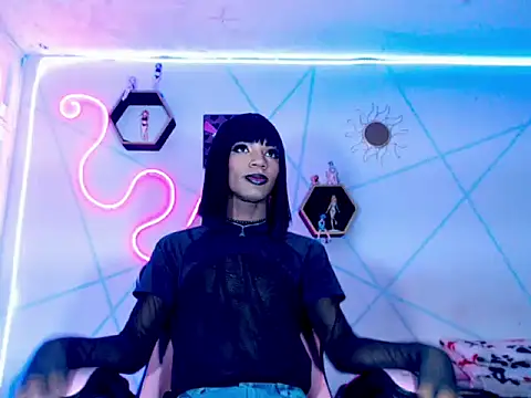 Snapshot of Violeta_R_ chatting on February 16, 7:43 pm Violeta R online show from February 16, 7:43 pm