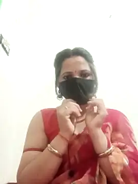 karishma Bhabhi online show from April 10, 4:44 pm