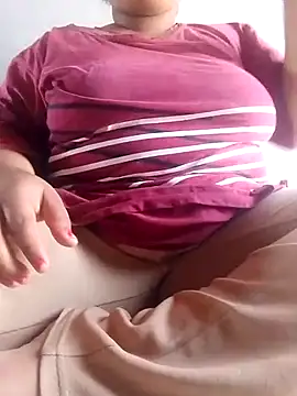 Snapshot of bigassnirali0049 chatting on February 28, 6:58 am bigassnirali0049 online show from February 28, 6:58 am