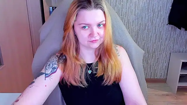 Snapshot of AnitaXVine chatting on February 24, 5:44 pm AnitaXVine online show from February 24, 5:44 pm