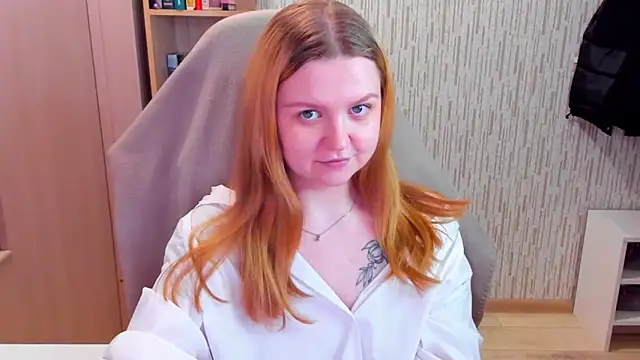 AnitaXVine online show from March 14, 12:32 pm