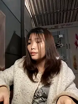 Snapshot of Girl-crazy1 chatting on February 19, 3:24 am Girl-crazy1 online show from February 19, 3:24 am