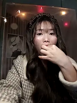 Snapshot of Girl-crazy1 chatting on February 20, 6:26 am Girl-crazy1 online show from February 20, 6:26 am